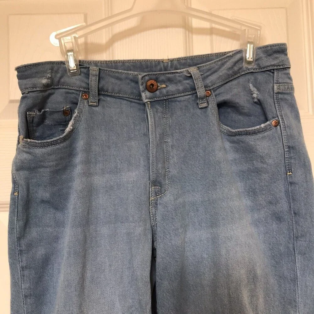 Divided H & M Distressed Light Blue Denim Crop Skinny Jeans Size 6 Destroyed Hem - Picture 3 of 10